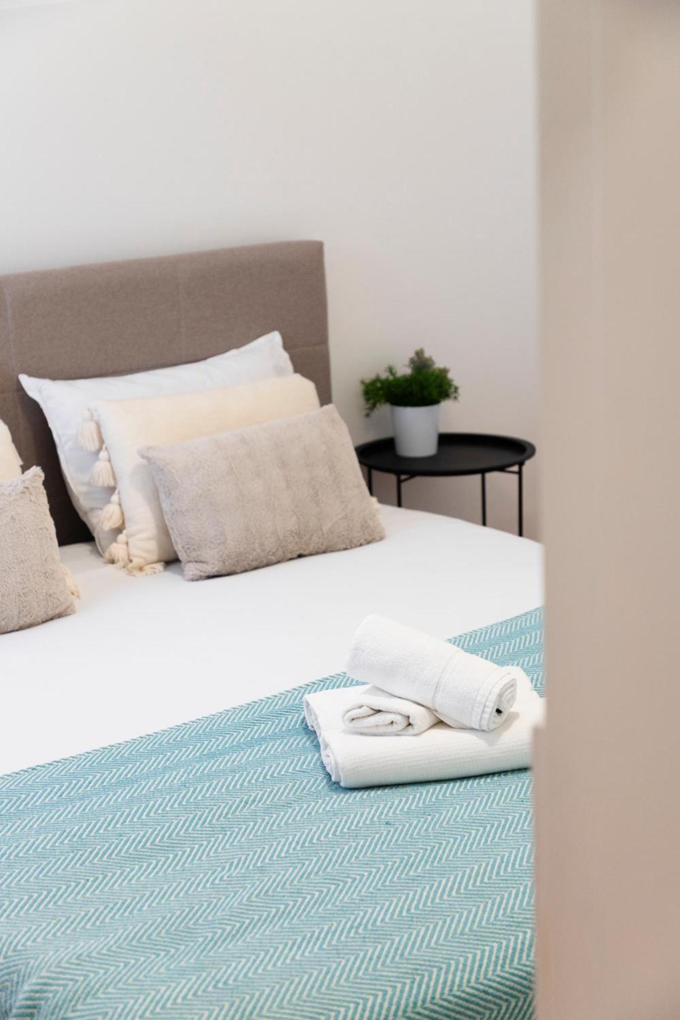 98 And Terrace Apartment *