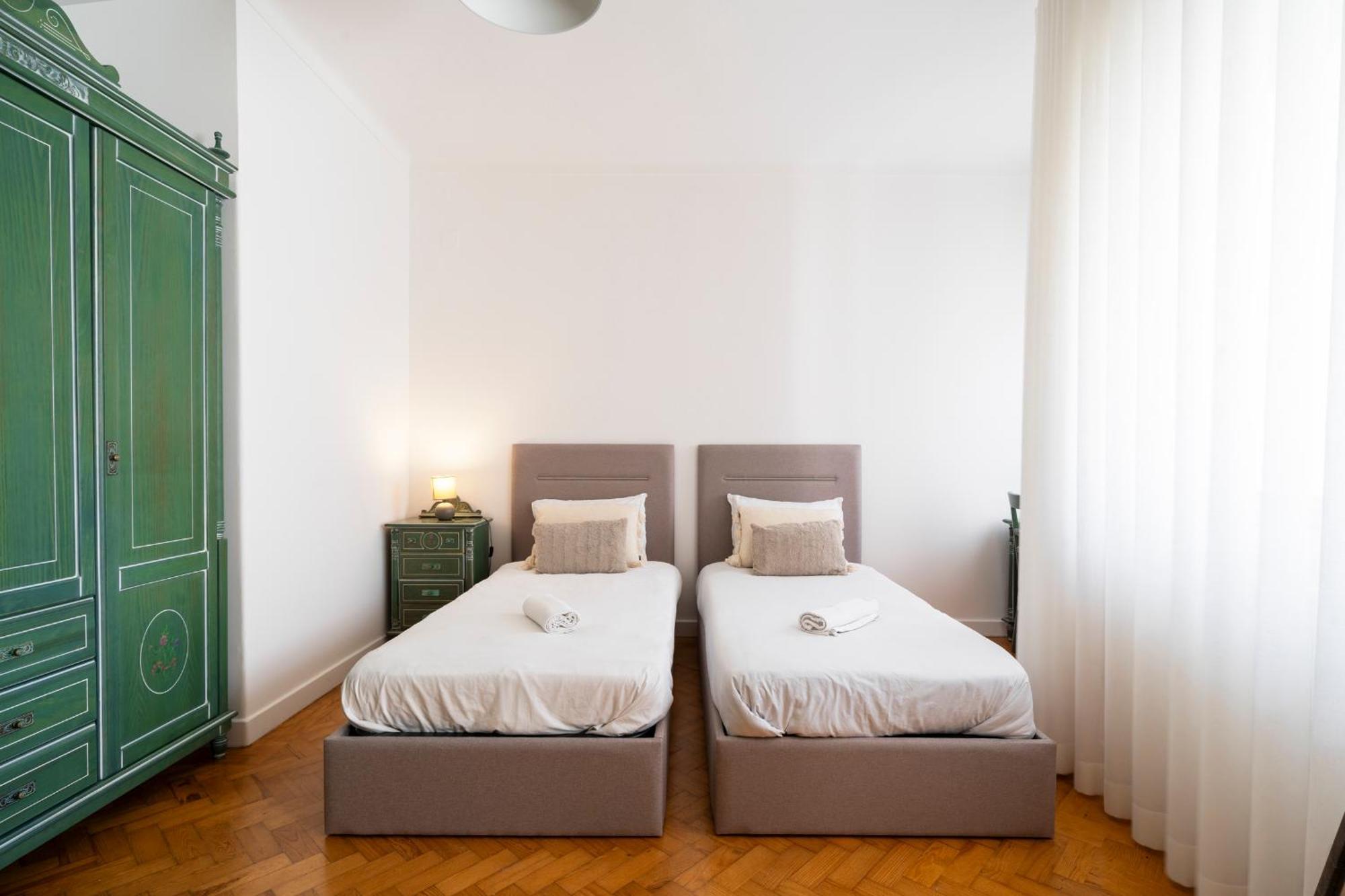 98 And Terrace Aveiro